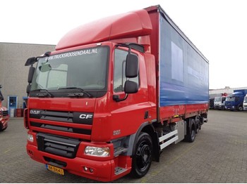 Curtainsider truck DAF CF 75.310 + Euro 5 + Lift: picture 1
