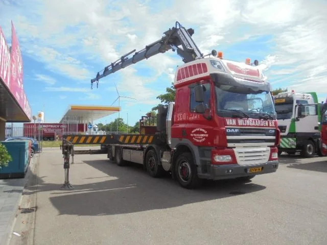 Leasing of DAF CF 85 460 FAX 80 T/M FASSI DAF CF 85 460 FAX 80 T/M FASSI: picture 4