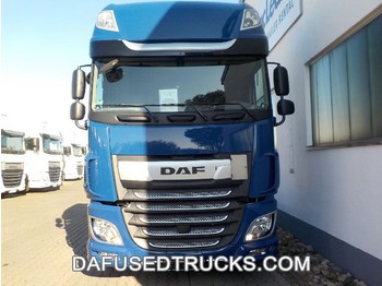 Container transporter/ Swap body truck DAF FAR XF480: picture 1