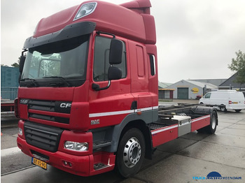 Container transporter/ Swap body truck DAF FA CF85.410 Euro 5 BDF wisselsysteem: picture 1