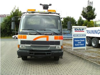 Autotransporter truck DAF LF 45.145 Abschlepper mit Hebekran: picture 1