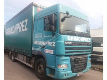 Curtainsider truck DAF XF105 410: picture 1