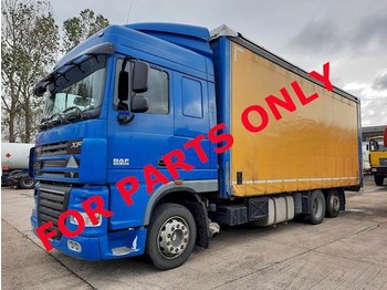 Curtainsider truck DAF XF105.460: picture 1