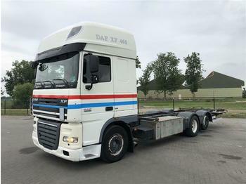 Container transporter/ Swap body truck DAF XF105.460 6X2 BDF EURO 5 SUPER SPACE CAB: picture 1