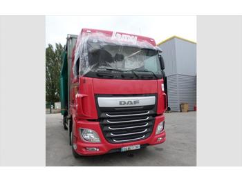 Curtainsider truck DAF XF460: picture 1