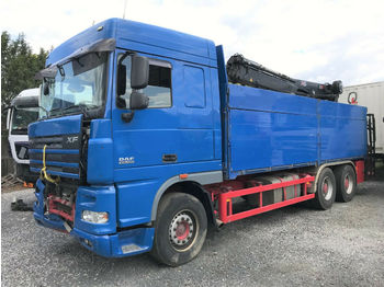 Dropside/ Flatbed truck DAF XF 105.460   6x4 Baustoffkran Hiab 211DL-3Pro: picture 1