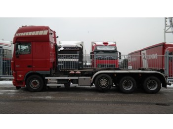Container transporter/ Swap body truck DAF XF 105.460 8X2 HOOKARM FOR CONTAINER TRANSPORT MANUAL GEARBOX: picture 1