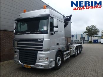 Hook lift truck DAF XF 105 460 8x2 Euro 5 / Manual Gearbox / Palfinger crane / Container system: picture 1