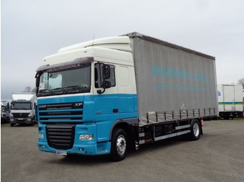 Curtainsider truck DAF XF 105.460 + Euro 5 + Manual: picture 1