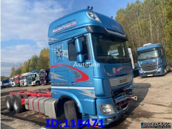 Cab chassis truck DAF XF 106.530 6x2: picture 1