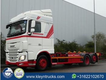 Container transporter/ Swap body truck DAF XF 460 spacecab intarder: picture 1