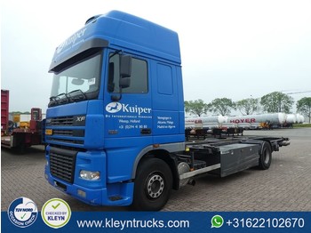 Container transporter/ Swap body truck DAF XF 95.380 ssc manual euro 3: picture 1