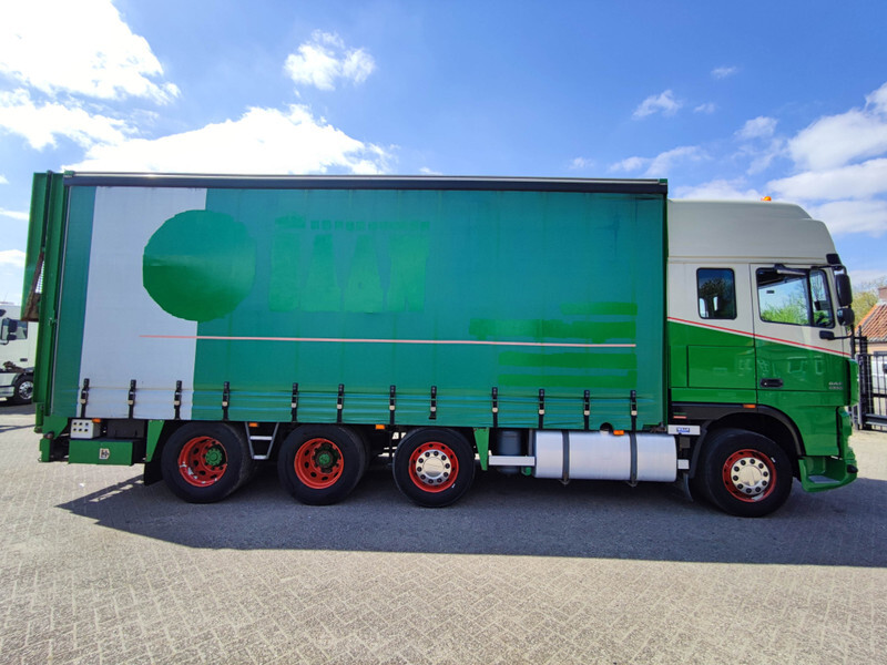Autotransporter truck DAF XF 95.430 8x2 SuperSpaceCab Euro3 - CurtainSider 7.31m + Ramp 16T - MachineTransporter - 6 Persons (V555): picture 16