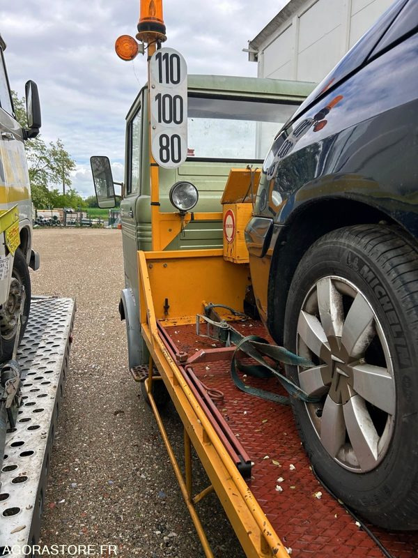 Truck DEPANNEUSE MERCEDES 608 1972 104100 KM