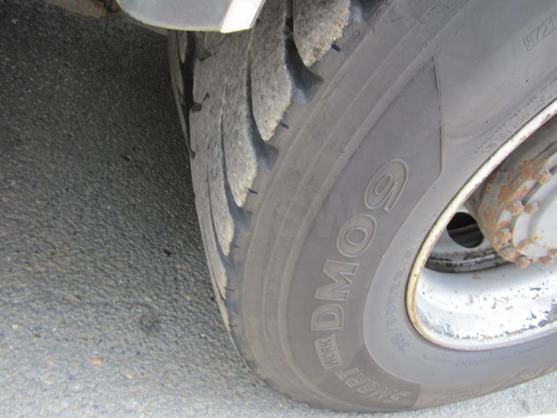 Dropside/ Flatbed truck DAF XF105 460