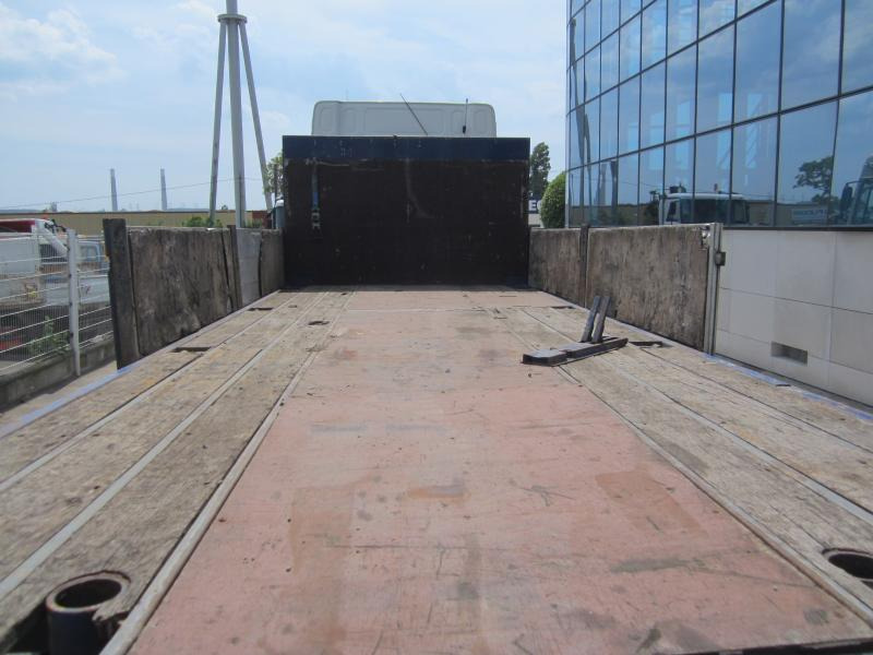 Dropside/ Flatbed truck DAF XF105 460