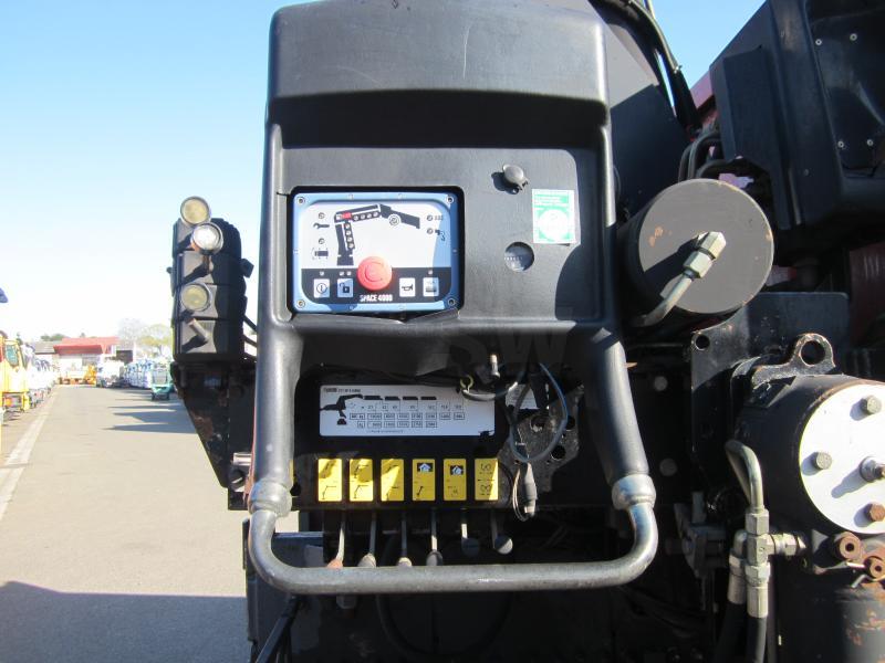 Dropside/ Flatbed truck MAN TGA 26.430