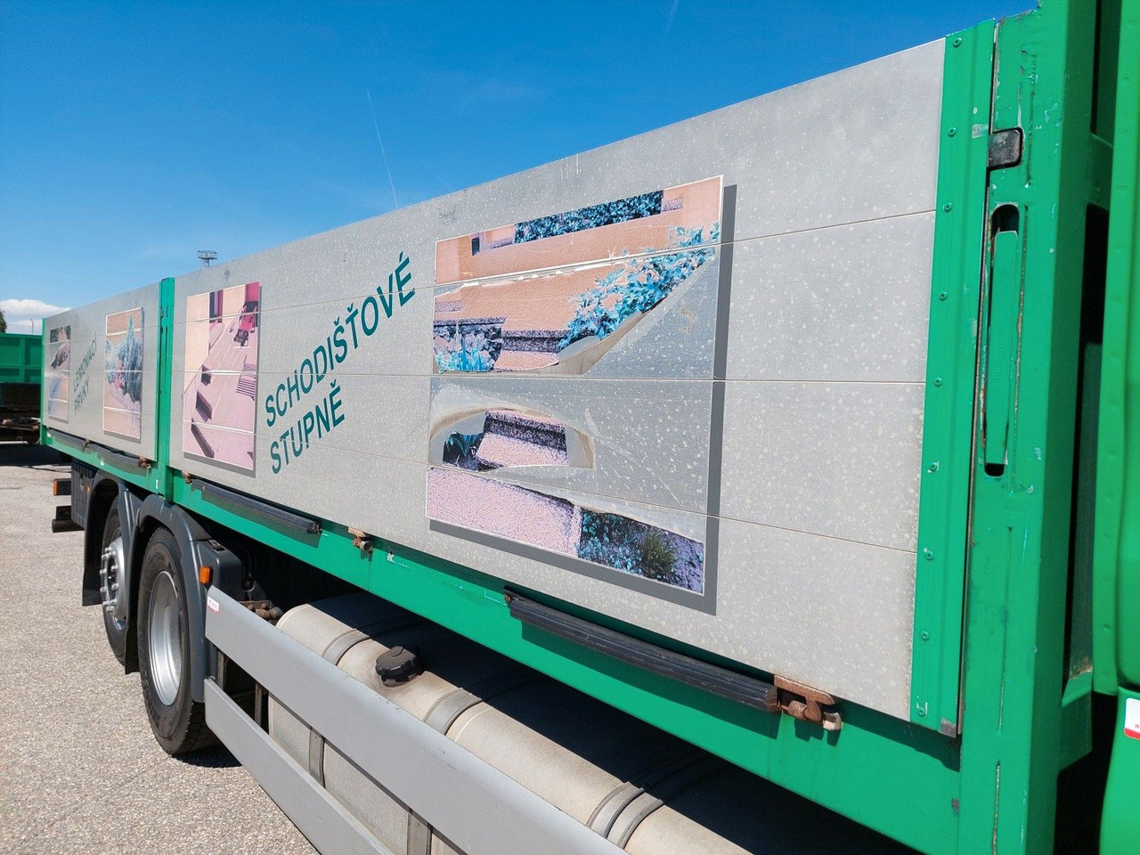 Dropside/ Flatbed truck MAN TGA 26.430 LL 6x2-2