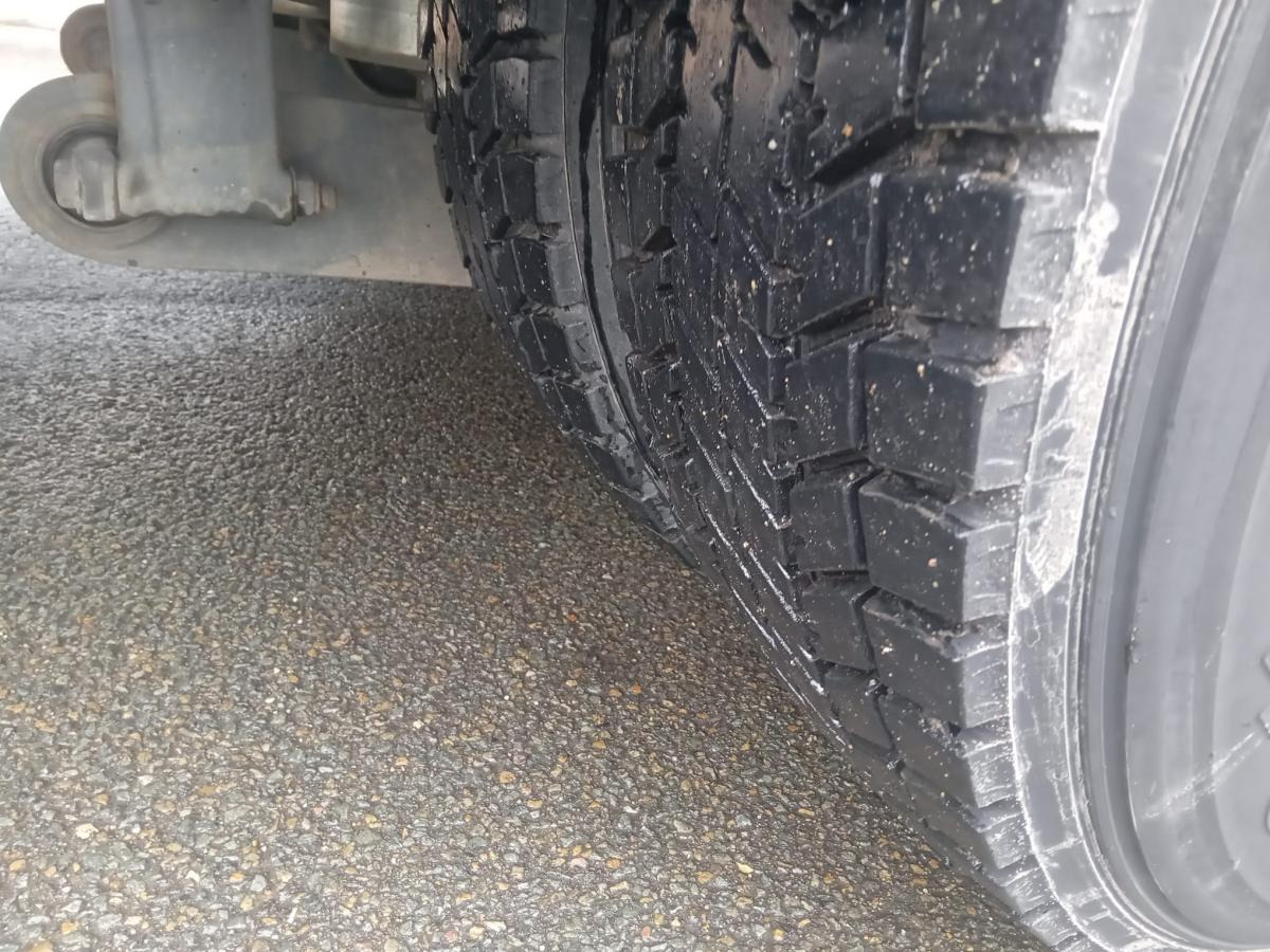 Dropside/ Flatbed truck Mercedes Actros 2532