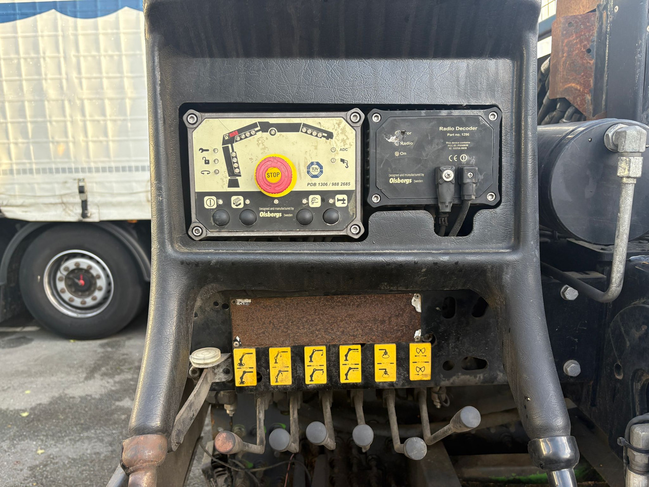 Dropside/ Flatbed truck Mercedes Arocs 3240