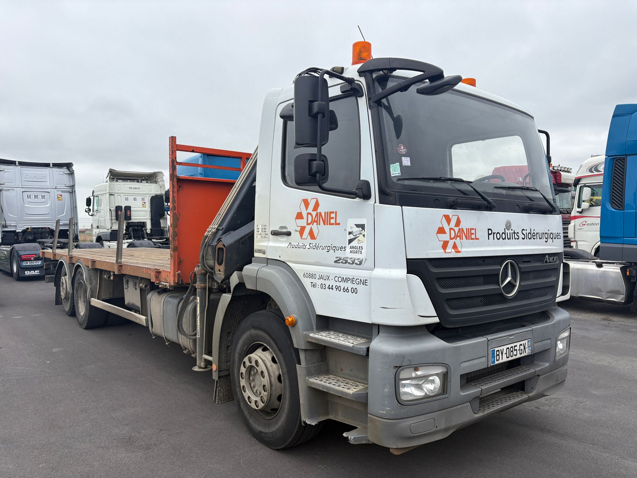 Dropside/ Flatbed truck Mercedes Axor 2533
