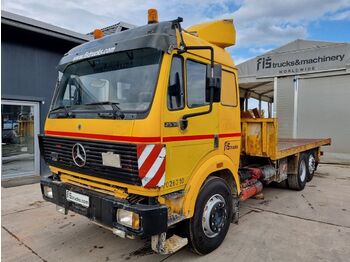 Dropside/ flatbed truck Mercedes-Benz SK 2538 6x2 stake body