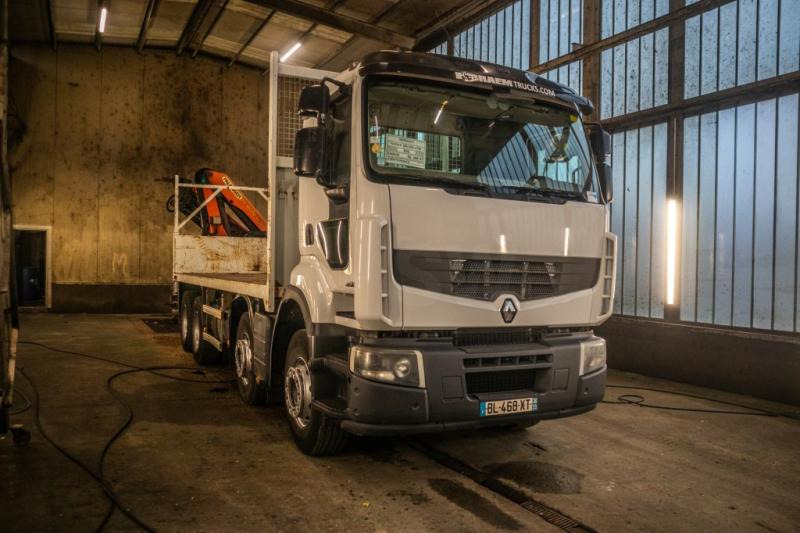 Dropside/ Flatbed truck Renault KERAX 380DXI-8x4+PK18TM/3EXT