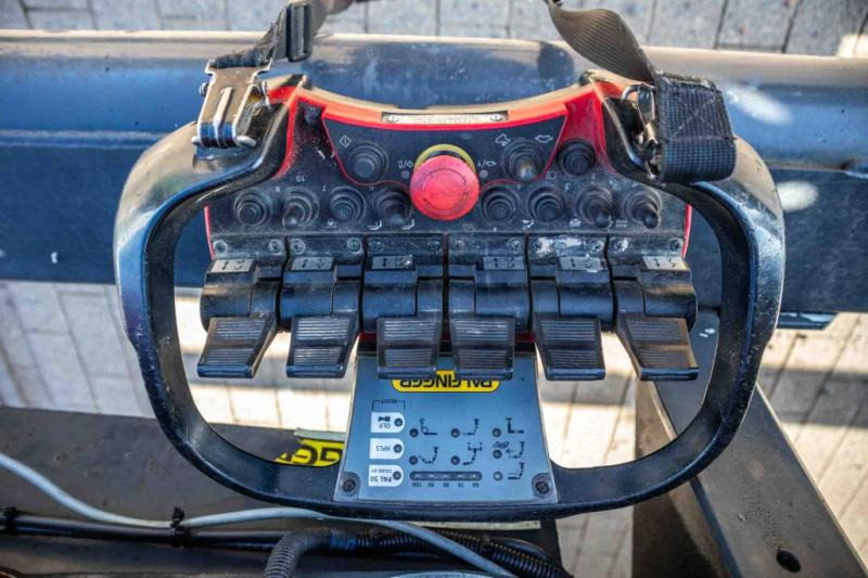 Dropside/ Flatbed truck Renault KERAX 380DXI+E5+PK18TM/4EXT