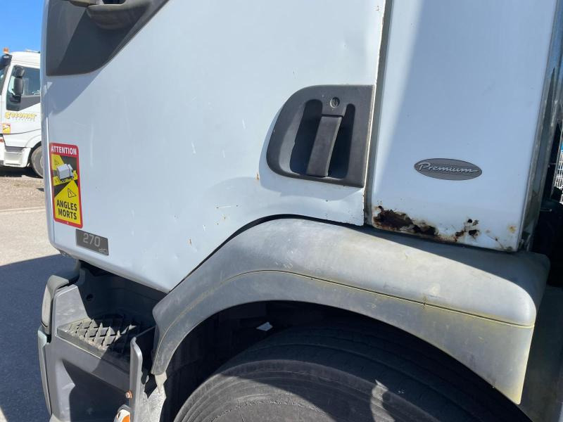 Dropside/ Flatbed truck Renault Premium 270 DCI
