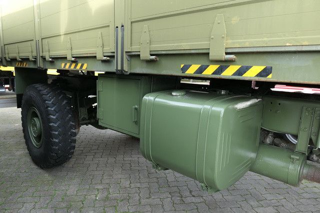 Dropside/ Flatbed truck Scania P92HK 4x4, Allrad, Containertransporter, Klima