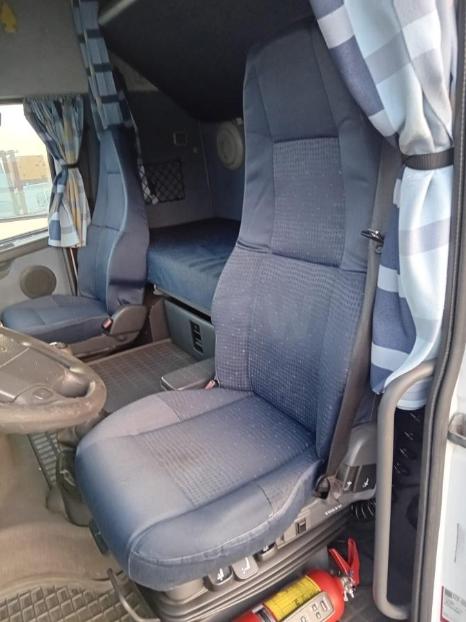 Dropside/ Flatbed truck Volvo FH