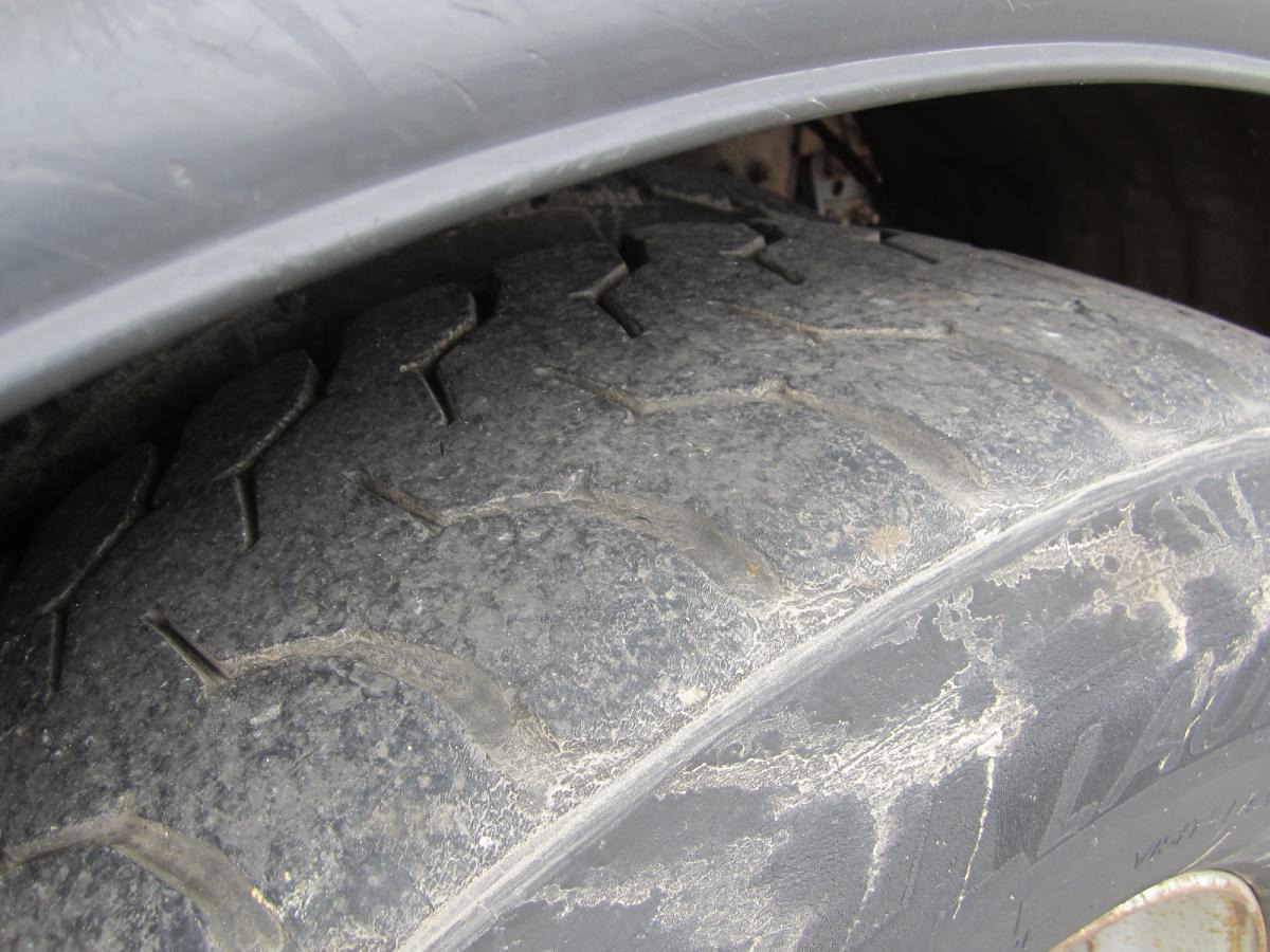 Dropside/ Flatbed truck Volvo FH 520