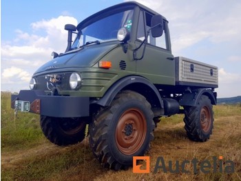 Dropside truck Mercedes-Benz Unimog U421