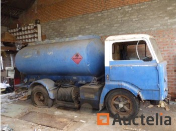 Tank truck Fiat 650 E: picture 1