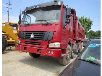 Truck HOWO 336: picture 1
