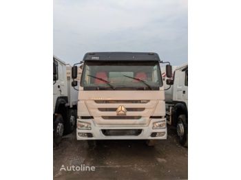 Dropside/ Flatbed truck HOWO 375 HP 8x4 Drive Flatbed Cargo Truck With Fence: picture 1