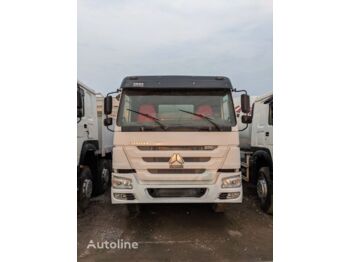 Dropside/ Flatbed truck HOWO 375 HP 8x4 Drive Flatbed Cargo Truck With Fence: picture 1