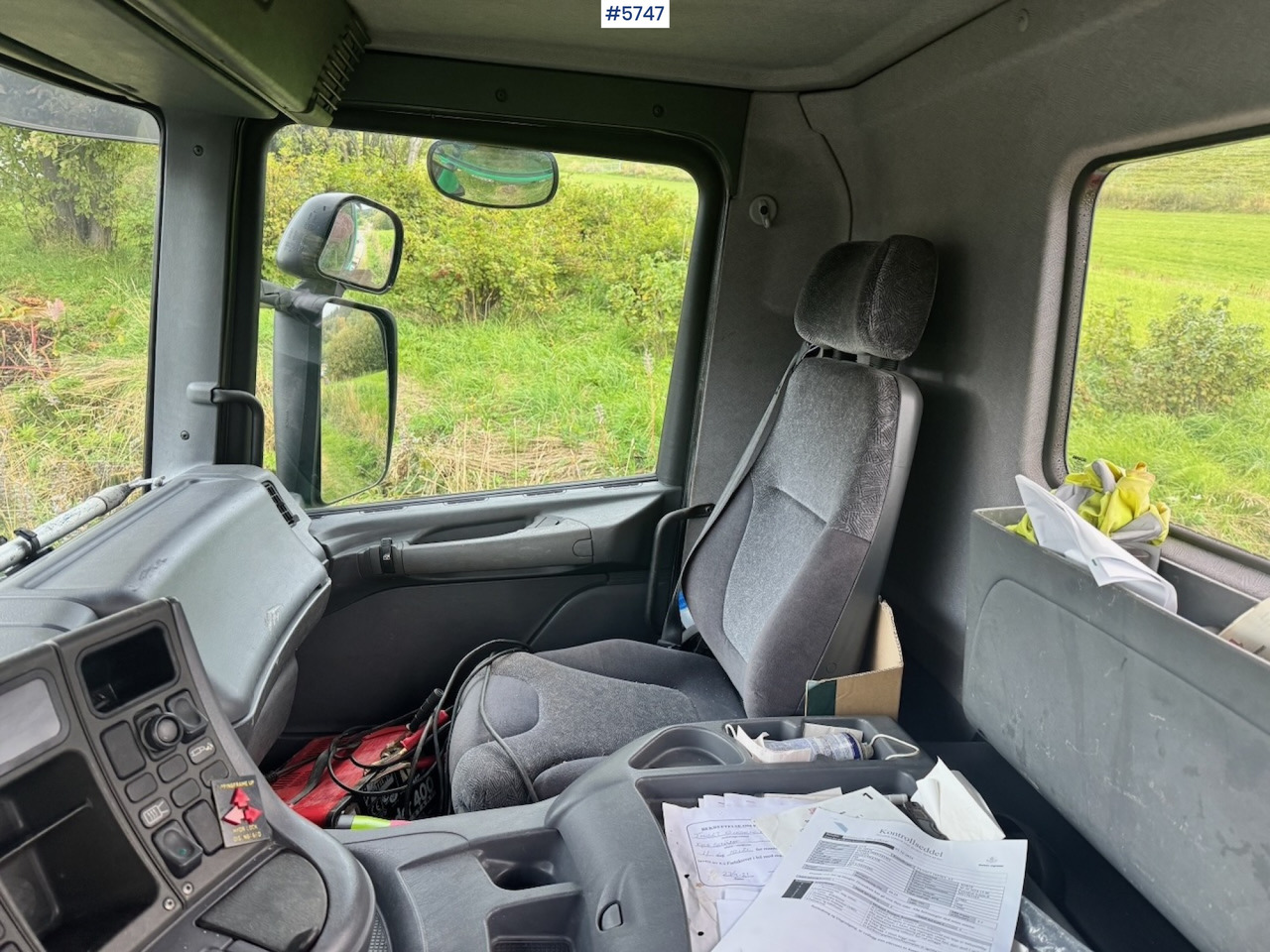 Hook lift truck 1998 Scania 94D 310 Hook‑truck