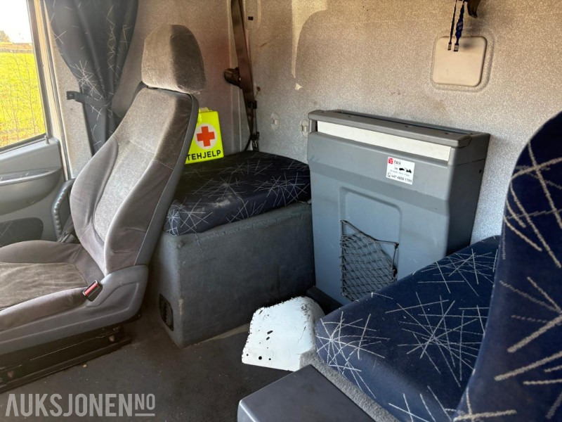 Hook lift truck 2005 Iveco 260S48 krokløft