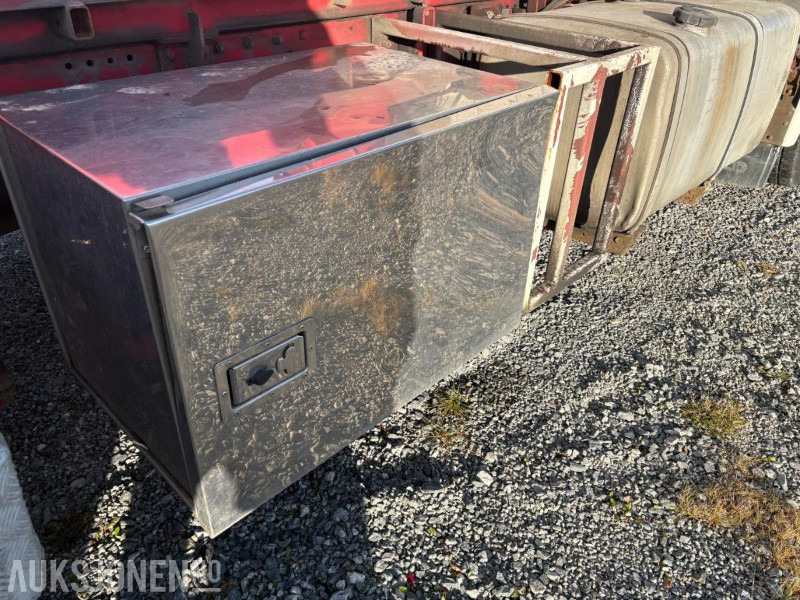 Hook lift truck 2005 Iveco 260S48 krokløft