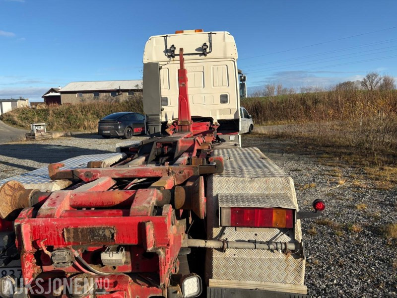 Hook lift truck 2005 Iveco 260S48 krokløft