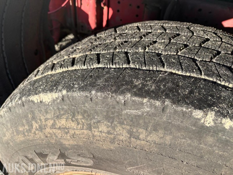 Hook lift truck 2005 Iveco 260S48 krokløft