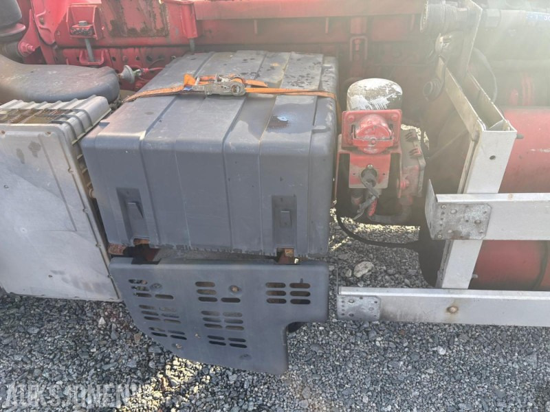 Hook lift truck 2005 Iveco 260S48 krokløft