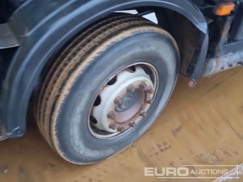 Hook lift truck 2008 DAF CF