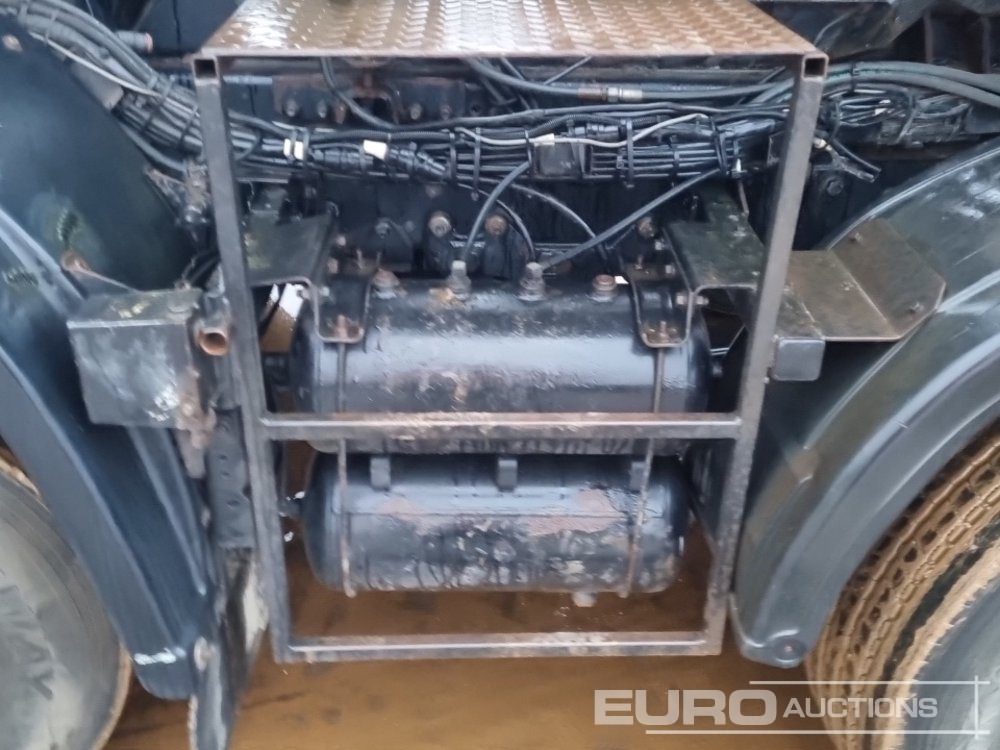 Hook lift truck 2008 DAF CF