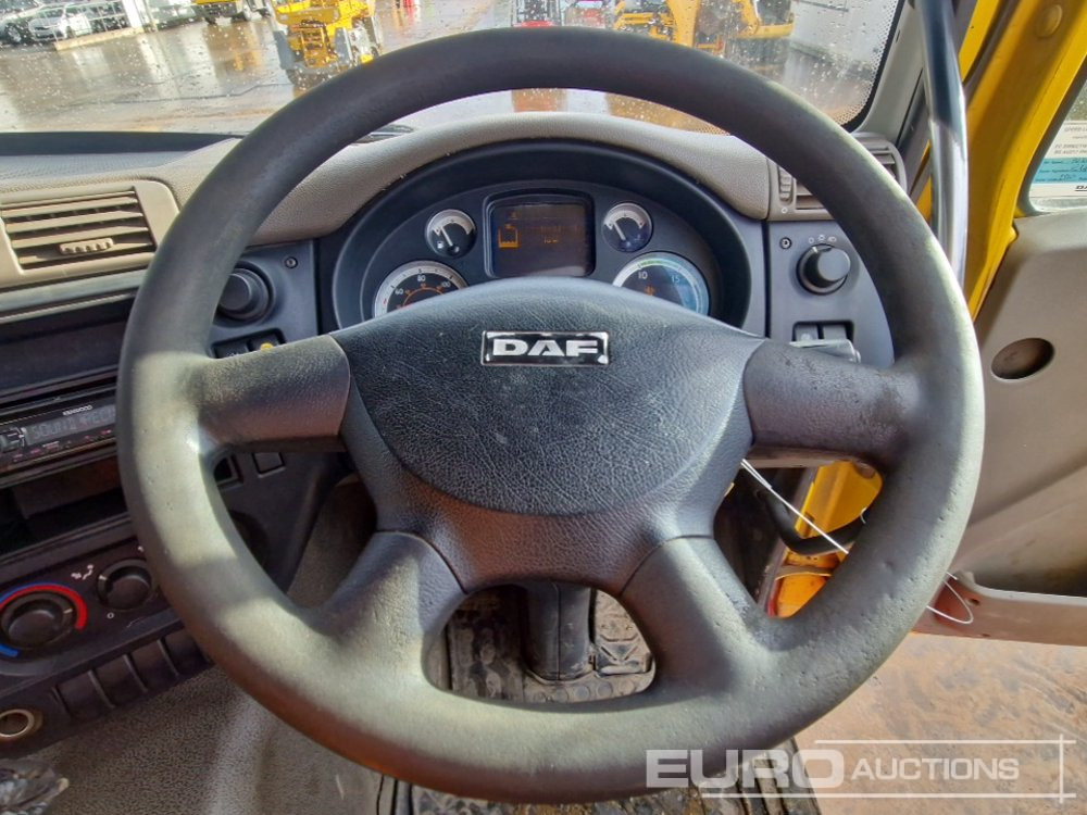 Hook lift truck 2012 DAF CF85-410