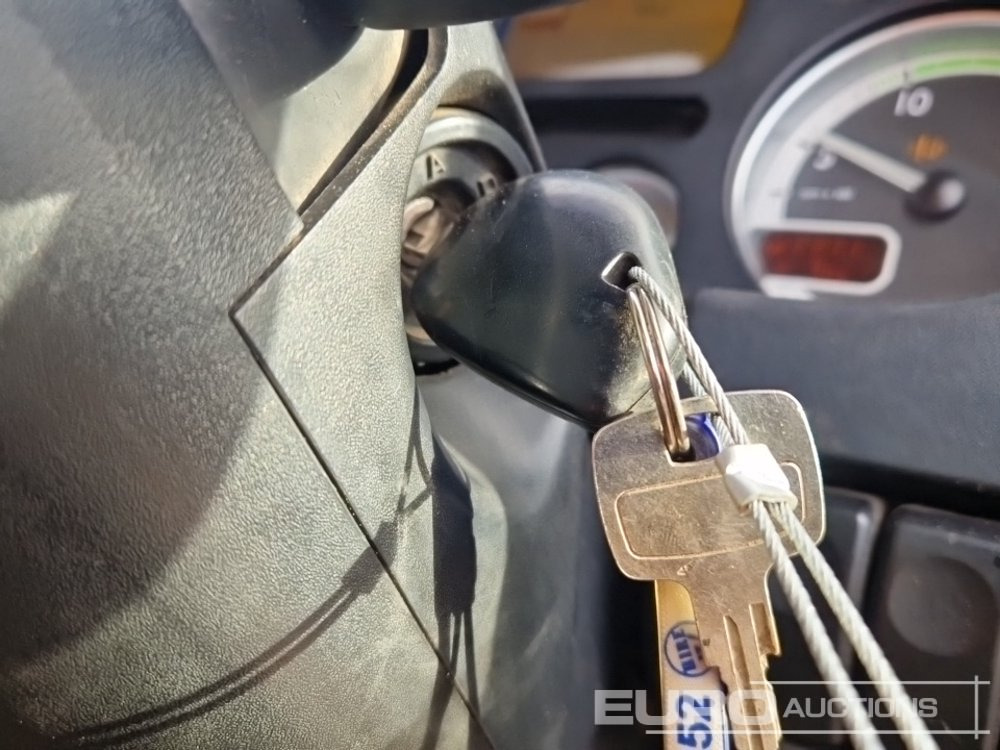 Hook lift truck 2012 DAF CF85-410