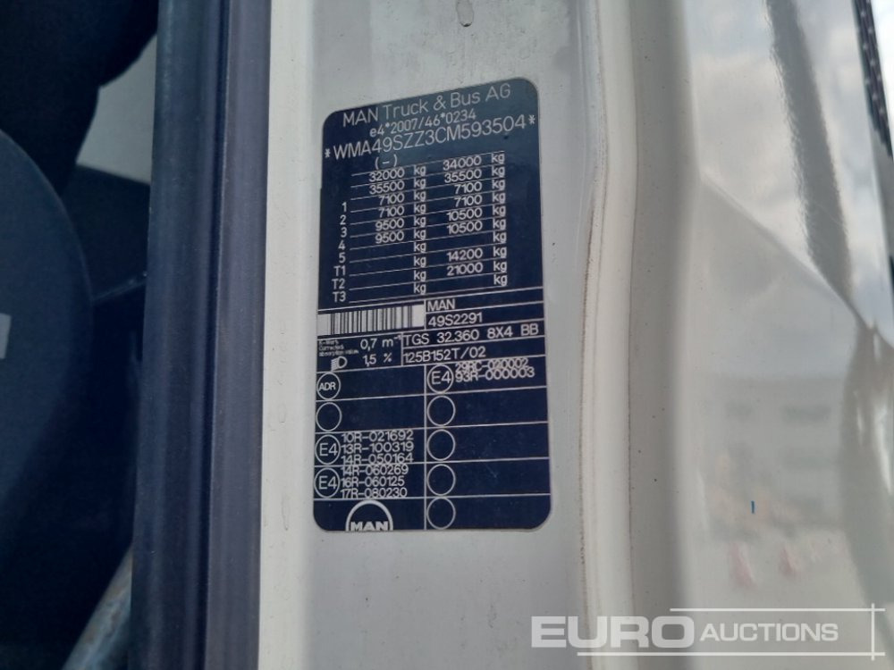 Hook lift truck 2012 MAN 35.360