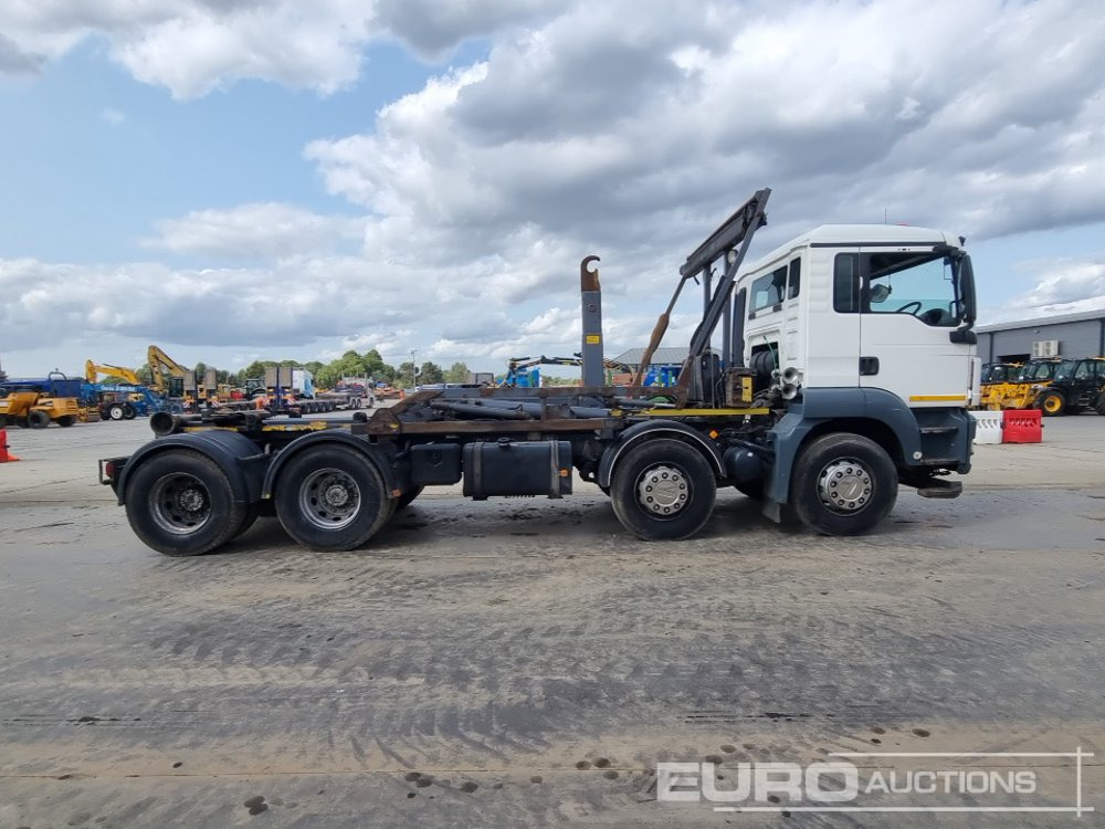 Hook lift truck 2012 MAN 35.360