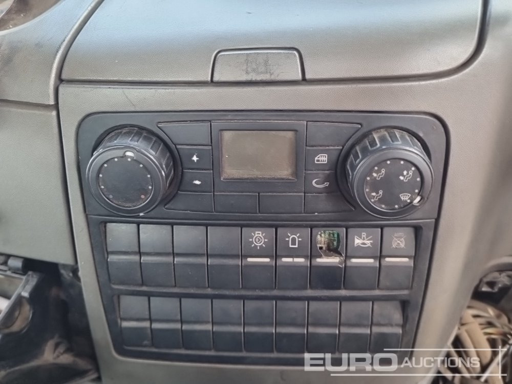 Hook lift truck 2012 MAN 35.360